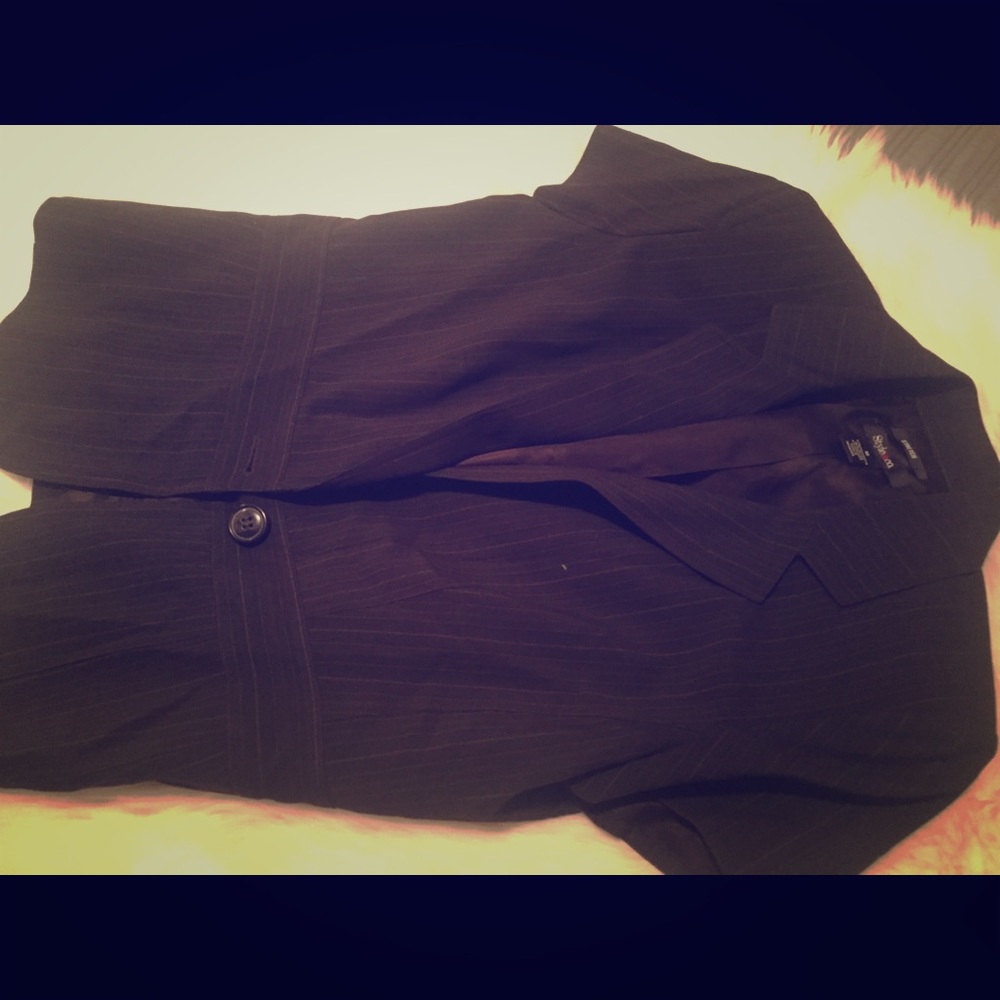 Short sleeve blazer